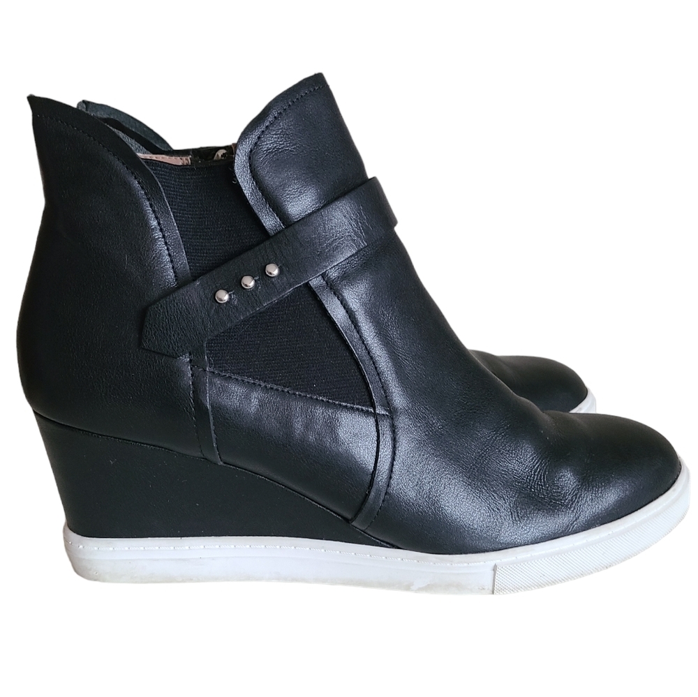 linea paolo freshton wedge high top  sneaker booties leather black size 11